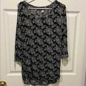 Basic Editions Black and White Paisley Top